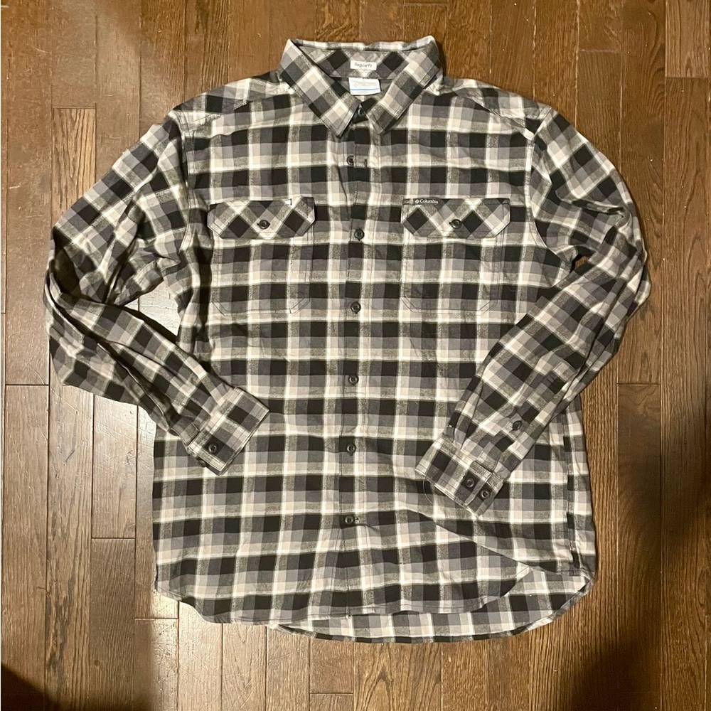 Men's Black and White Plaid Button-Up Shirt